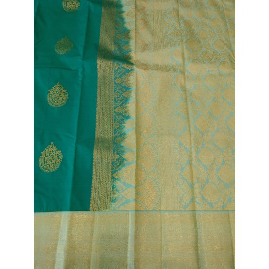 Semi pattu