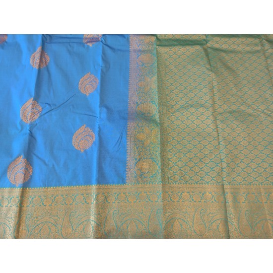 Semi pattu