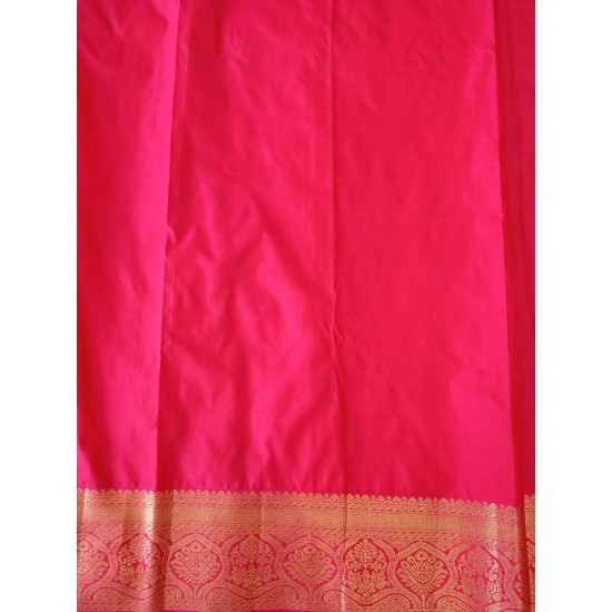 Semi pattu