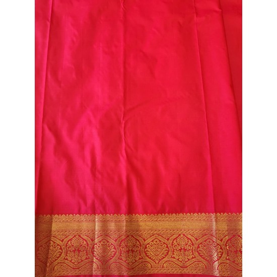 Semi pattu