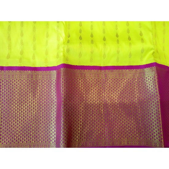 Pattu Pavada Pattu Pavada