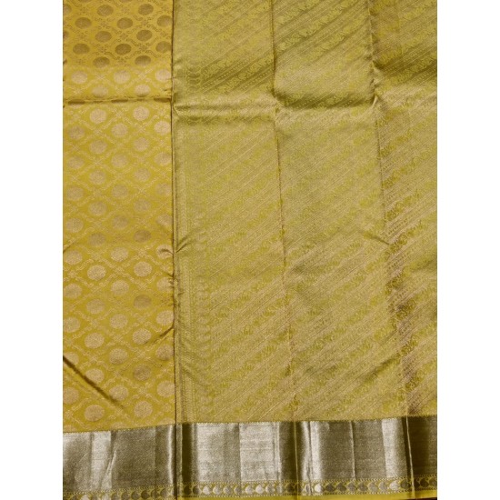 Kanchi Pattu 